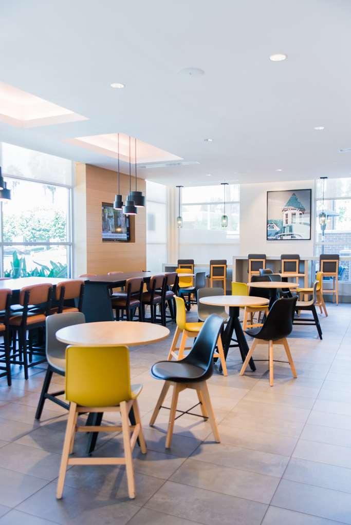 Hotel Hyatt House Irvine/John Wayne Airport Restaurant photo